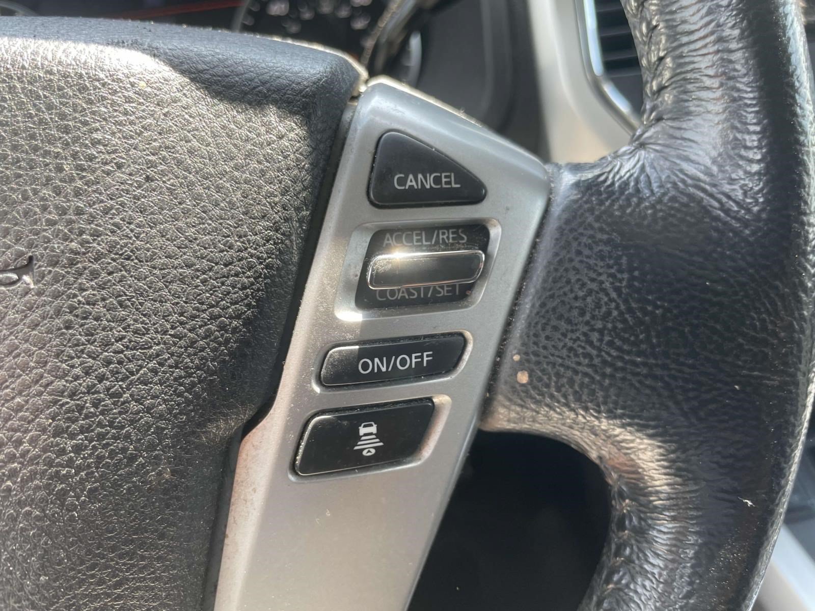 Used 2020 Nissan Titan SV w/ SV Convenience Package AWD/4WD image 21