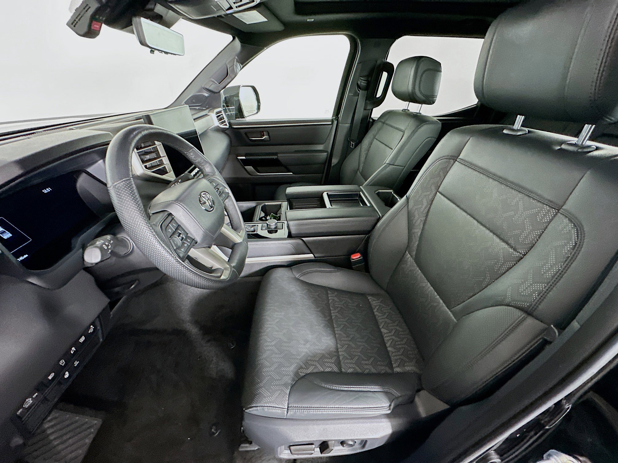 Used 2025 Toyota Tundra Limited image 13