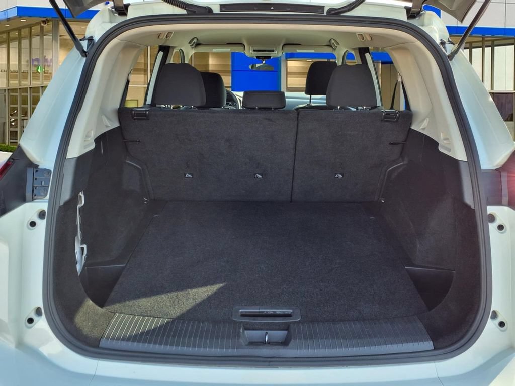 Used 2024 Nissan Rogue S FWD image 24
