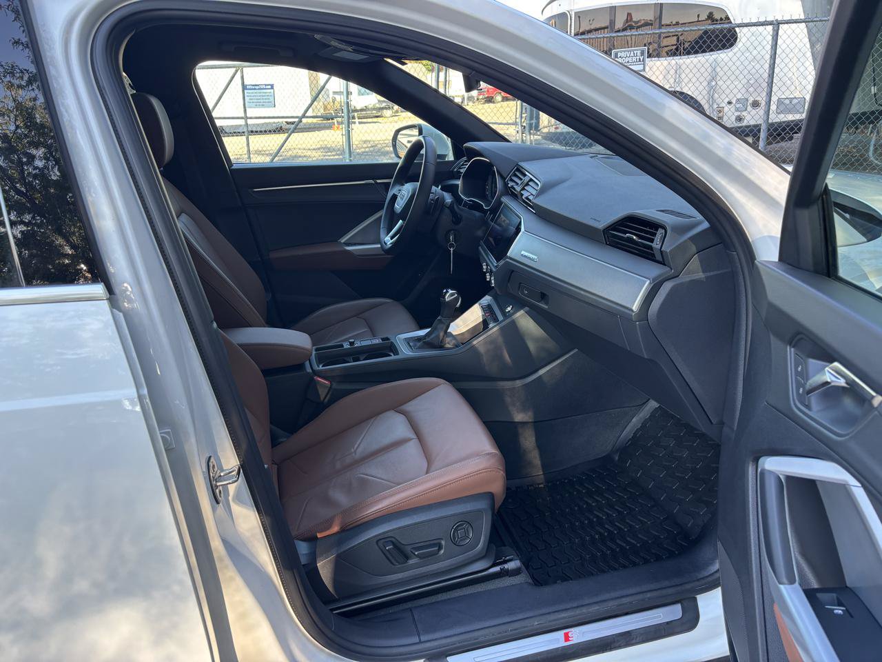 Used 2022 Audi Q3 2.0T Premium AWD/4WD image 23