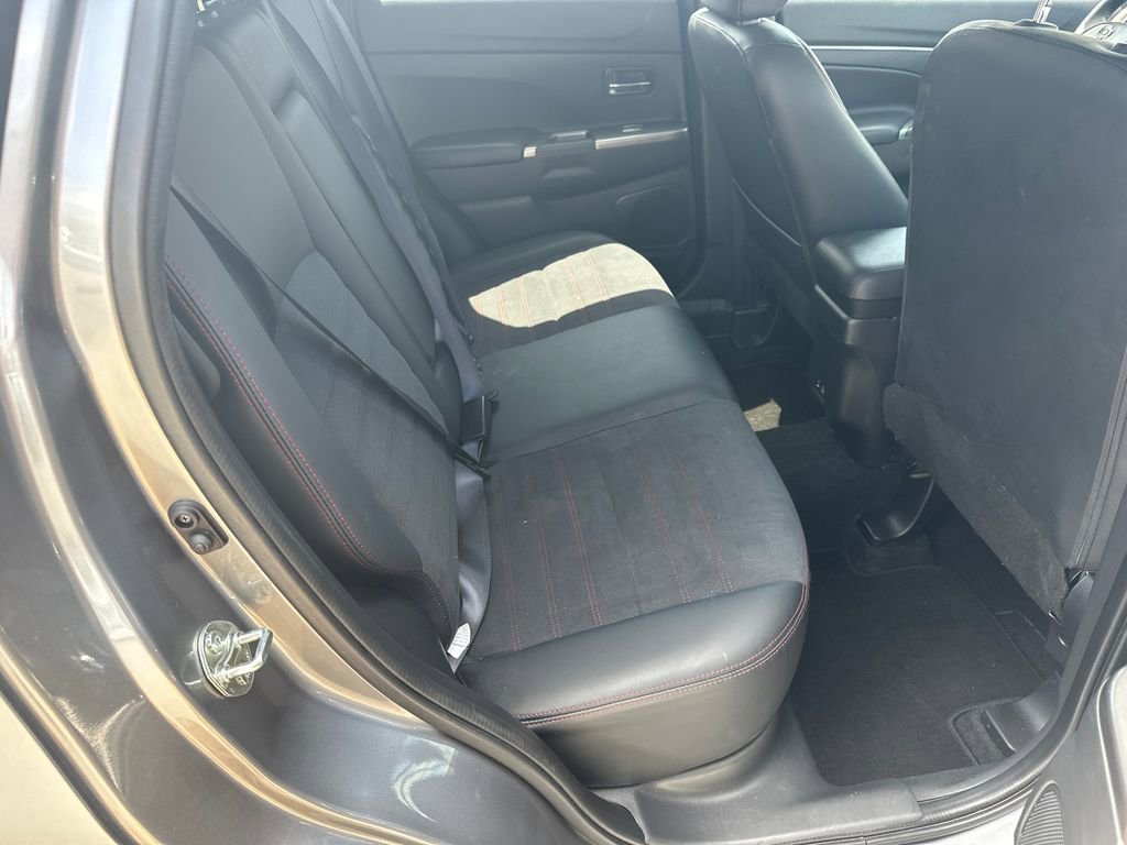 Used 2025 Mitsubishi Outlander Sport AWD image 15
