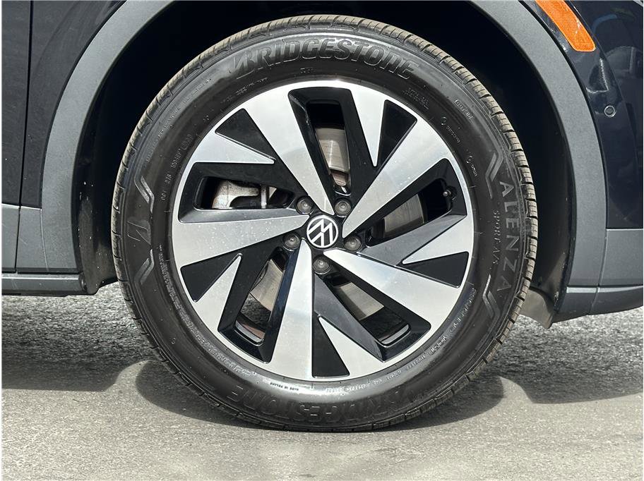 Used 2023 Volkswagen ID.4 Pro image 29