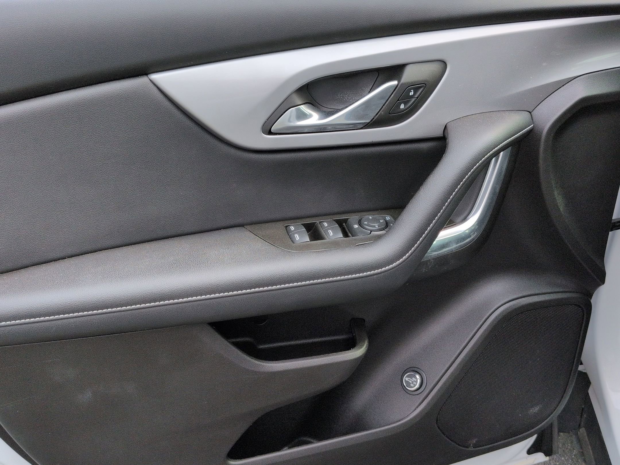 Certified 2024 Chevrolet Blazer LT w/ Convenience Package image 13