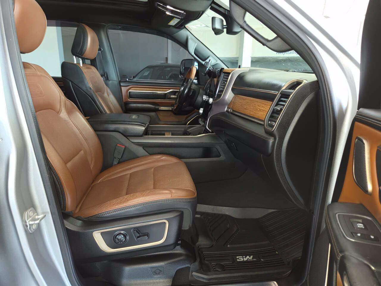 Used 2019 RAM 1500 Limited AWD/4WD image 32