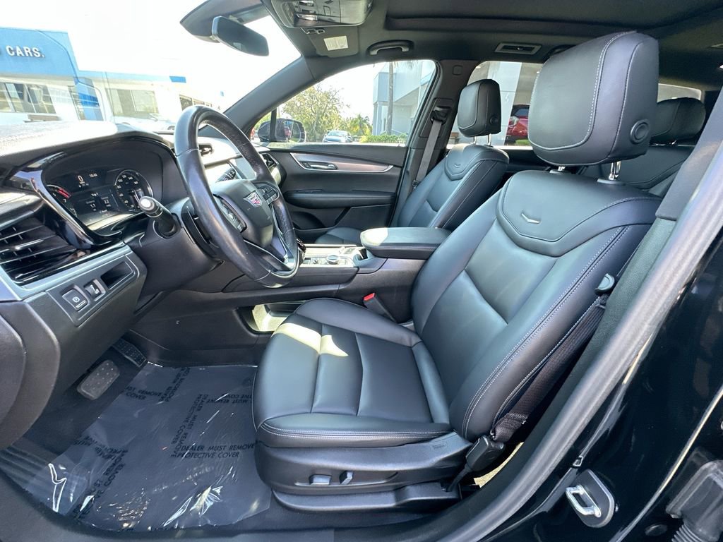 Used 2022 Cadillac XT6 Luxury image 22