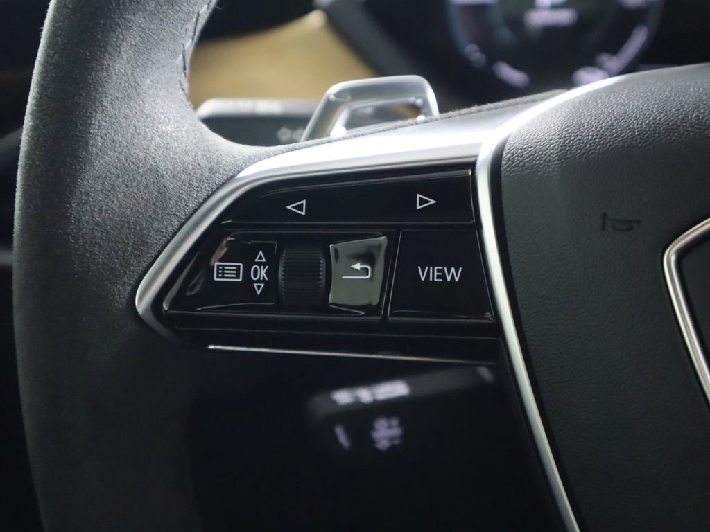 Certified 2023 Audi e-tron GT Premium Plus image 11