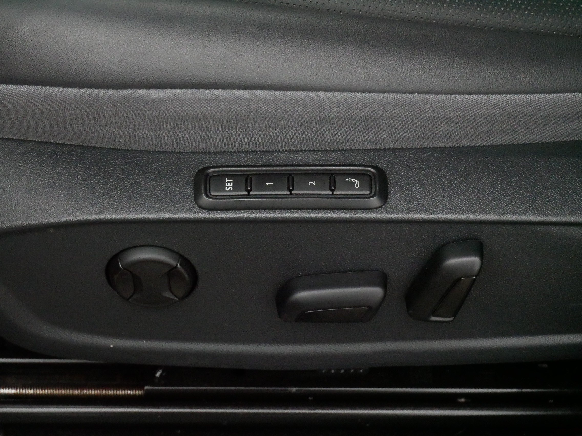 Certified 2023 Volkswagen ID.4 Pro S AWD/4WD image 21