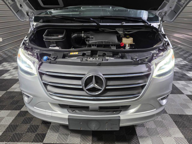 Used 2022 Mercedes-Benz Sprinter 3500 image 32