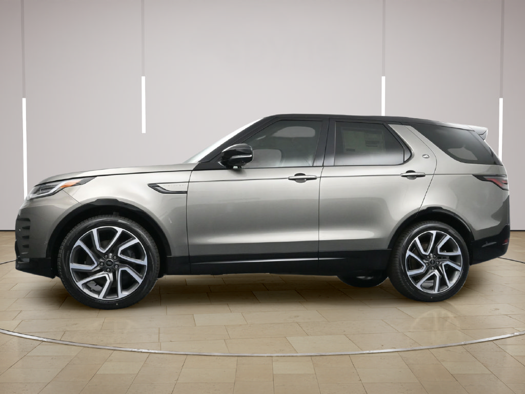 Used 2025 Land Rover Discovery Dynamic SE AWD/4WD image 29