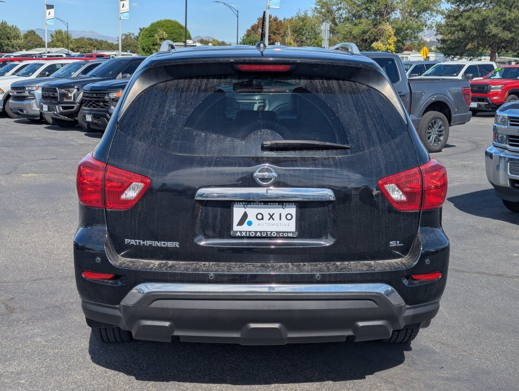 Used 2018 Nissan Pathfinder SL w/ Cargo Package FWD image 6