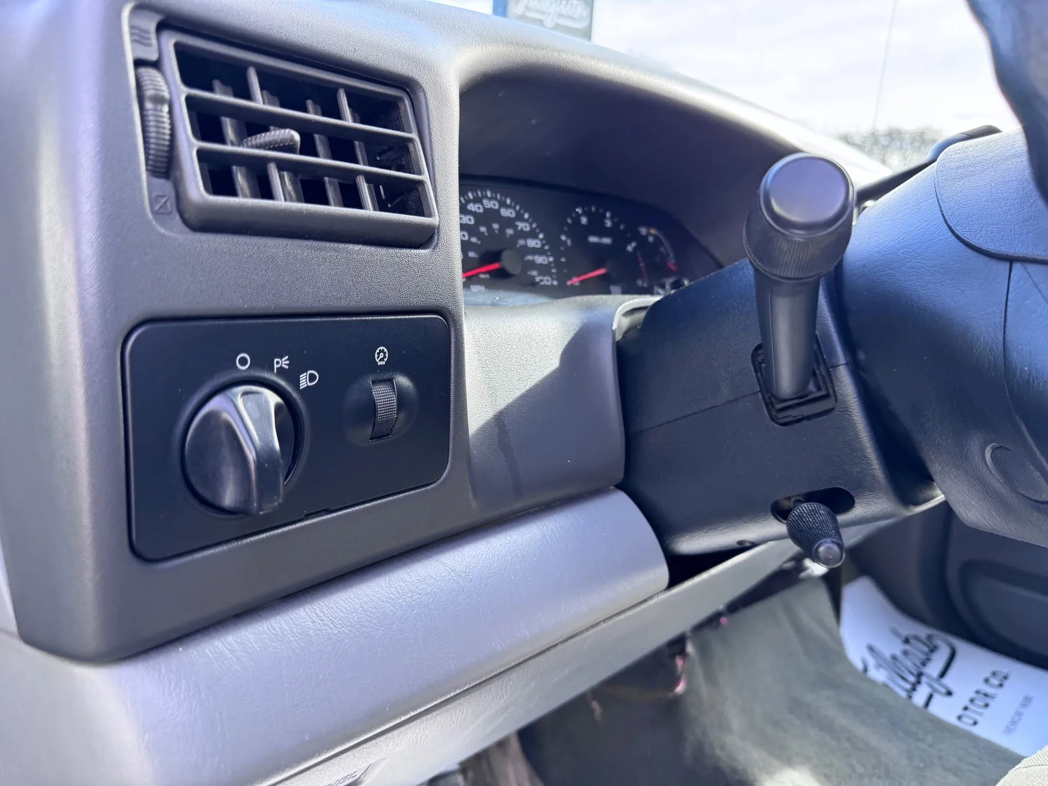 Used 2004 Ford F350 XLT image 21