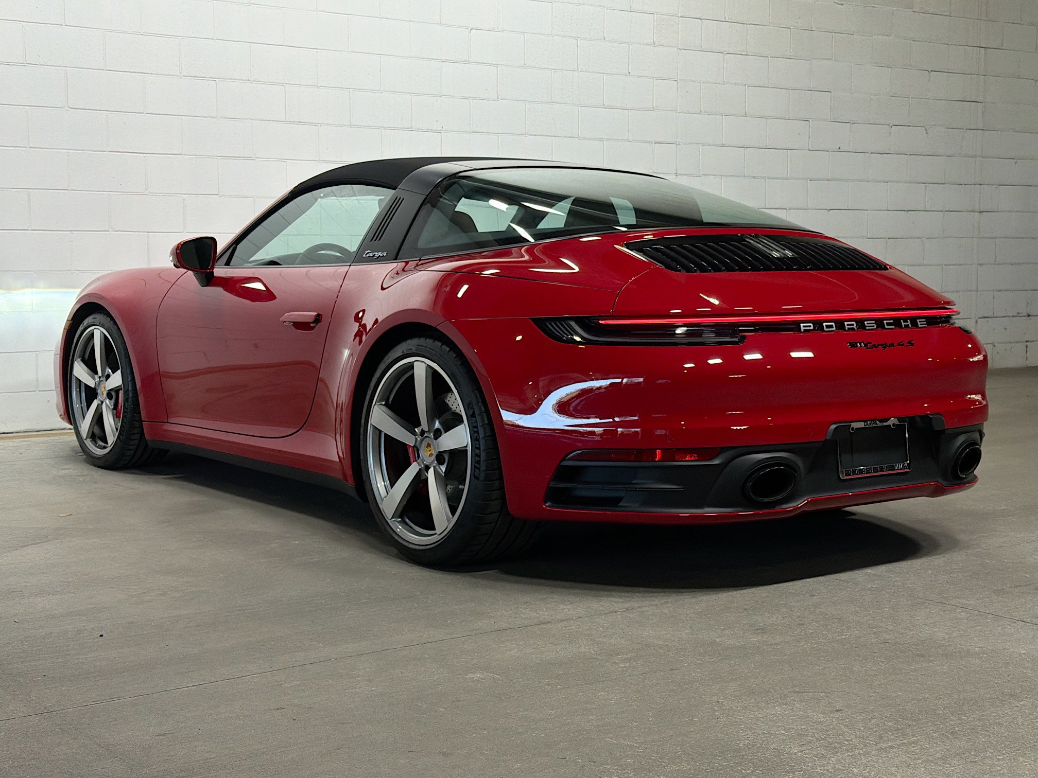 Certified 2024 Porsche 911 Targa 4S image 3