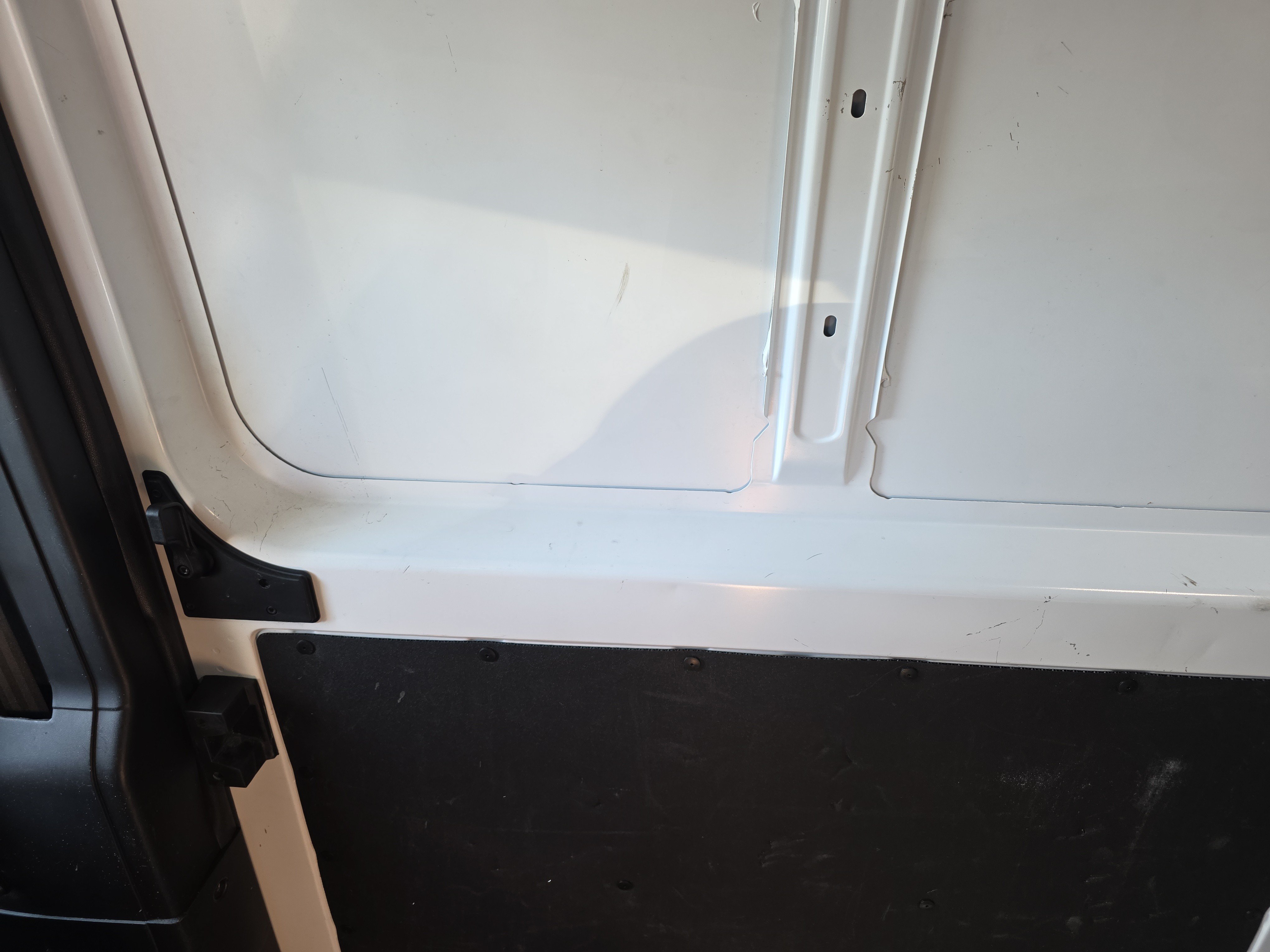 Used 2025 RAM ProMaster 2500 w/ Convenience Group FWD image 15