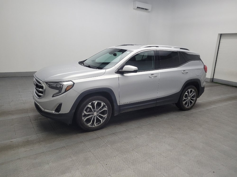 Used 2021 GMC Terrain SLT image 2