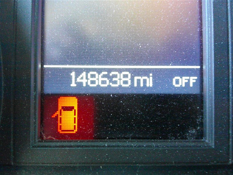 Used 2014 Chrysler Town & Country Touring image 11