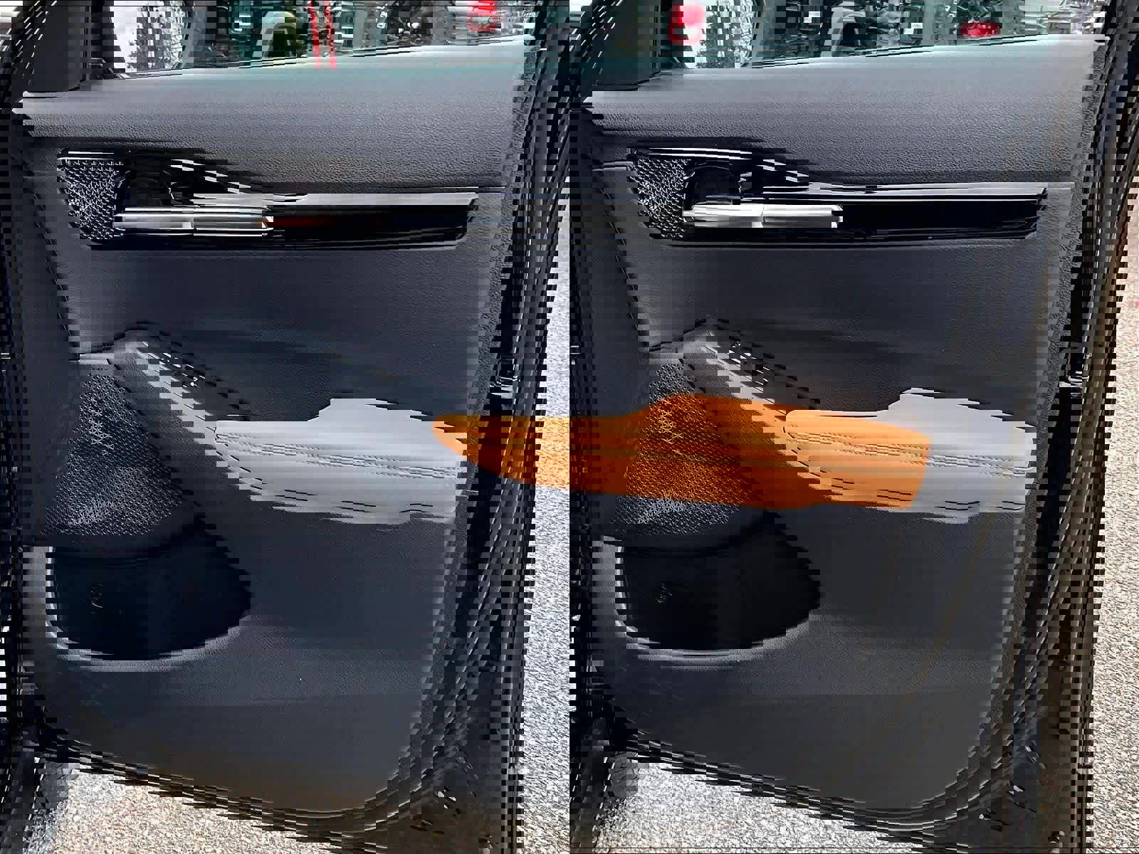 Used 2024 Kia Seltos EX image 12