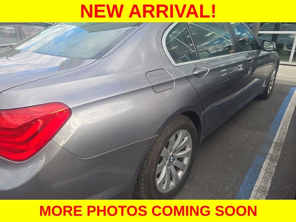 Used 2010 BMW 750Li xDrive AWD/4WD image 5