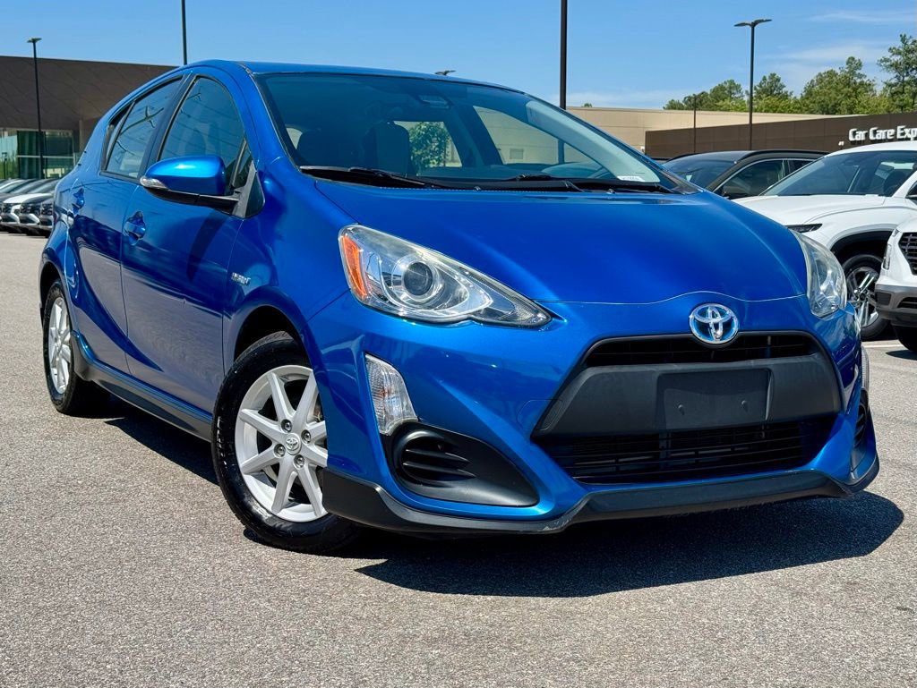 Used 2017 Toyota Prius C One image 1