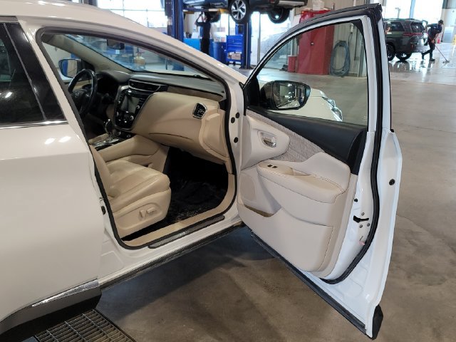 Used 2019 Nissan Murano SL AWD/4WD image 18