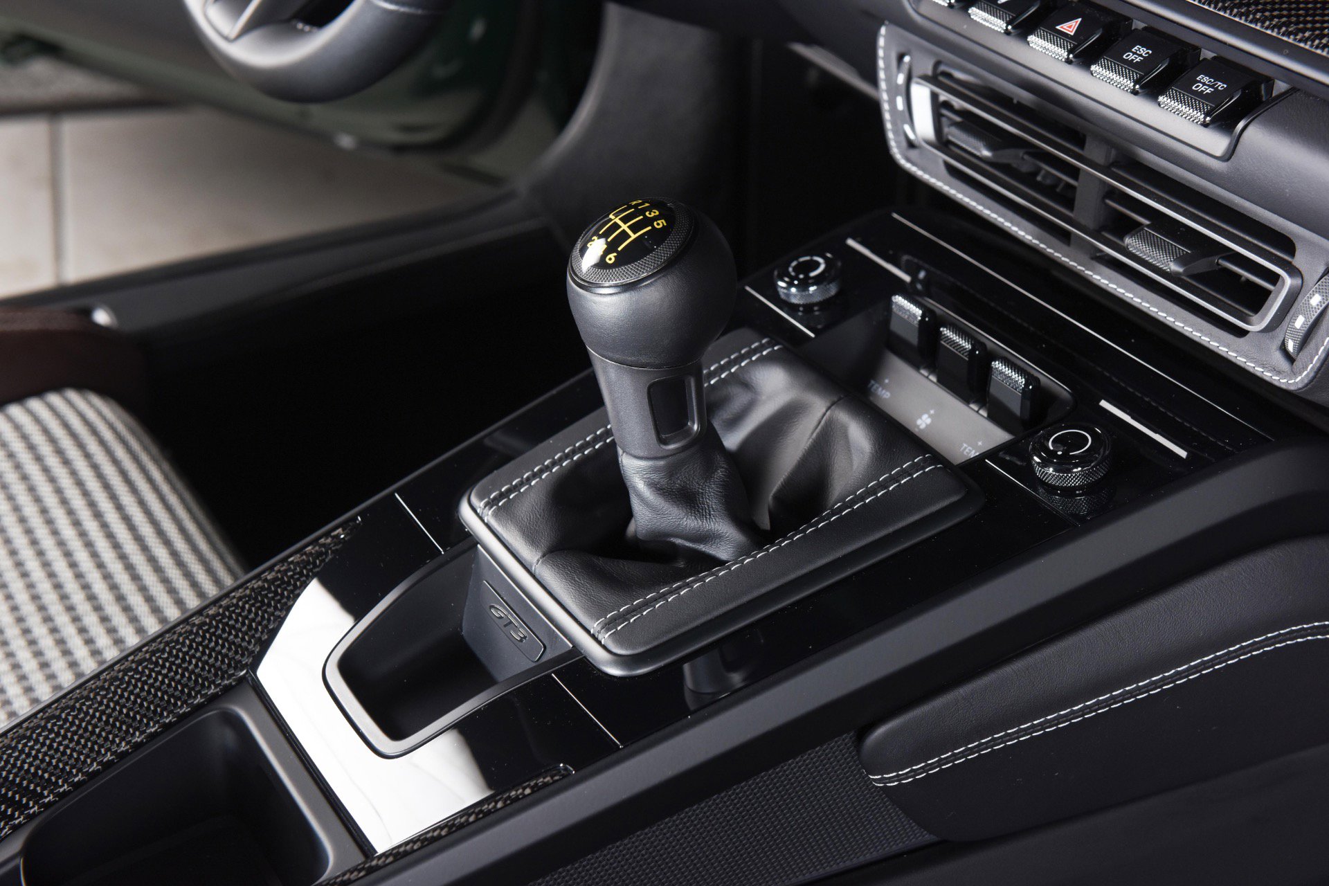 Used 2022 Porsche 911 GT3 image 24