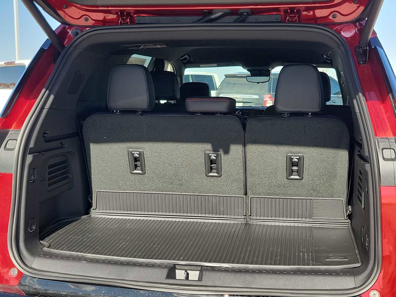 New 2026 Chevrolet Traverse RS w/ LPO, Floor Liner Package image 23