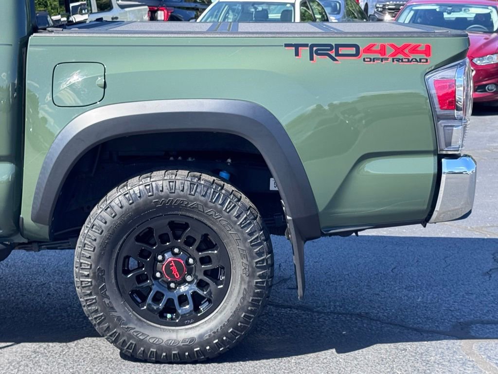 Used 2022 Toyota Tacoma TRD Off-Road AWD/4WD image 37