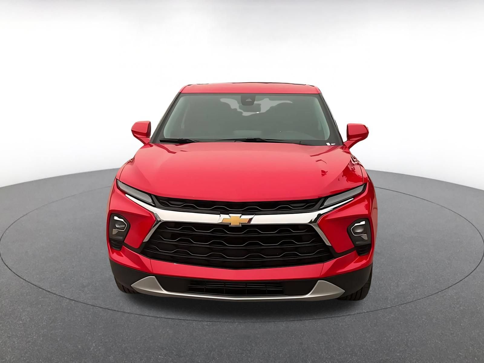 Used 2026 Chevrolet Blazer LT FWD image 4