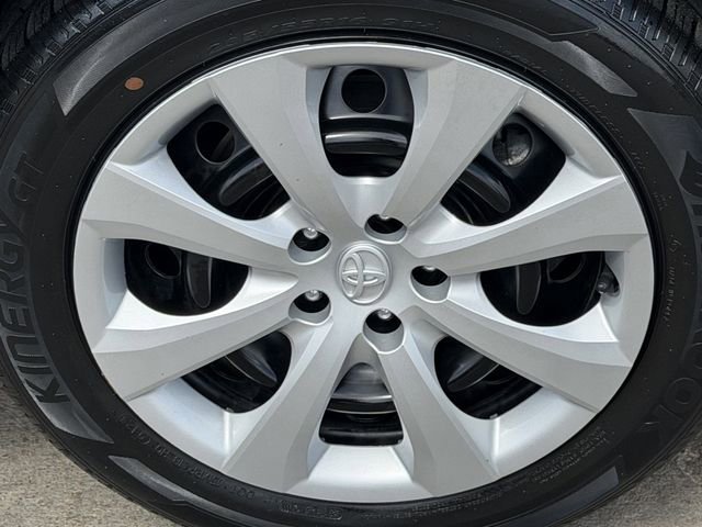 Used 2023 Toyota Corolla LE FWD image 8