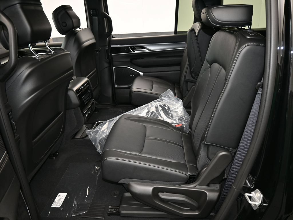 New 2026 Jeep Grand Wagoneer Limited AWD/4WD image 31