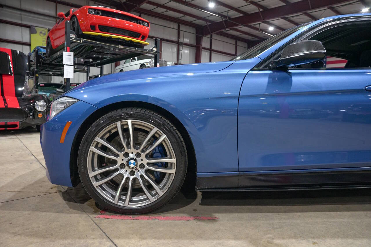Used 2013 BMW 335i xDrive Sedan AWD/4WD image 3