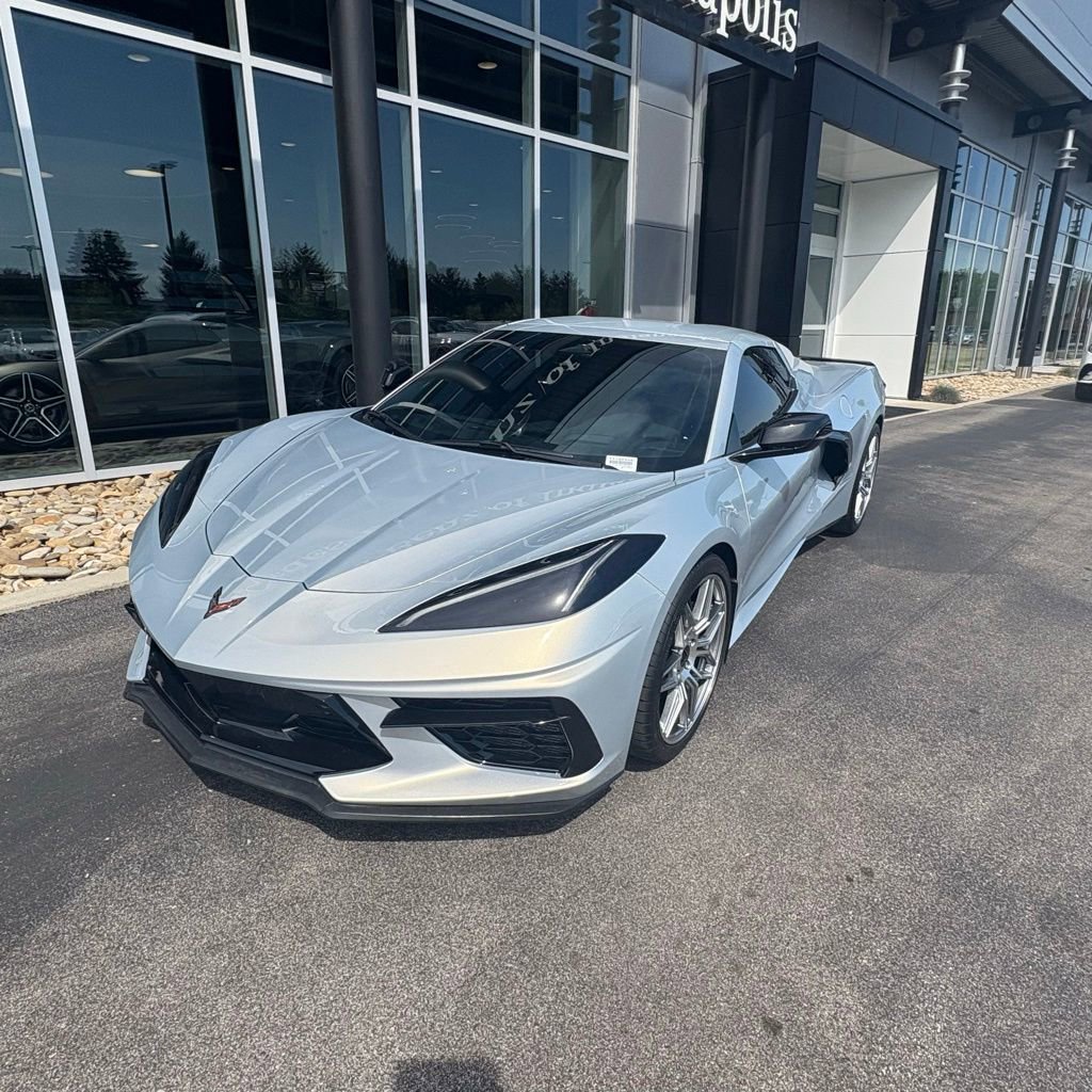 Used 2024 Chevrolet Corvette Stingray Preferred Conv w/ Battery Protection Package RWD image 2