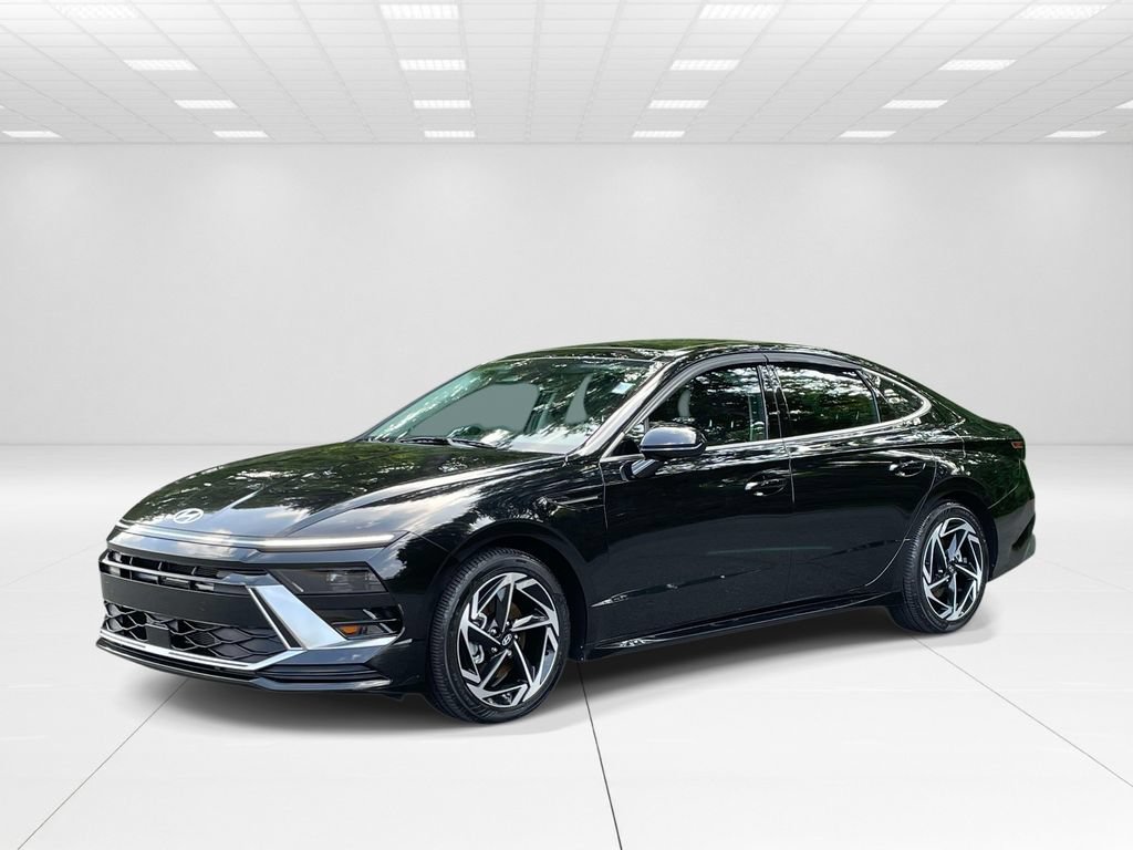 Certified 2024 Hyundai Sonata SEL w/ Convenience Package FWD image 3