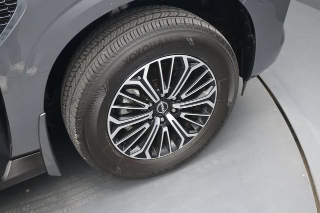 Used 2025 Nissan Armada SL RWD image 42