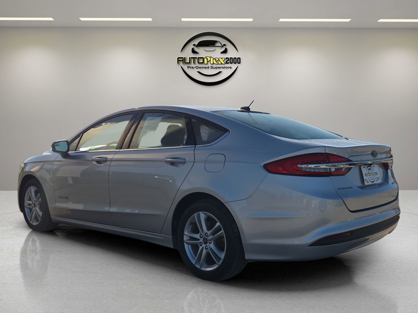Used 2018 Ford Fusion S FWD image 5