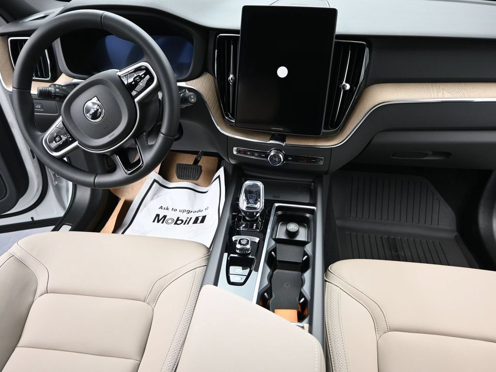 New 2026 Volvo XC60 B5 Plus w/ Climate Package AWD/4WD image 13