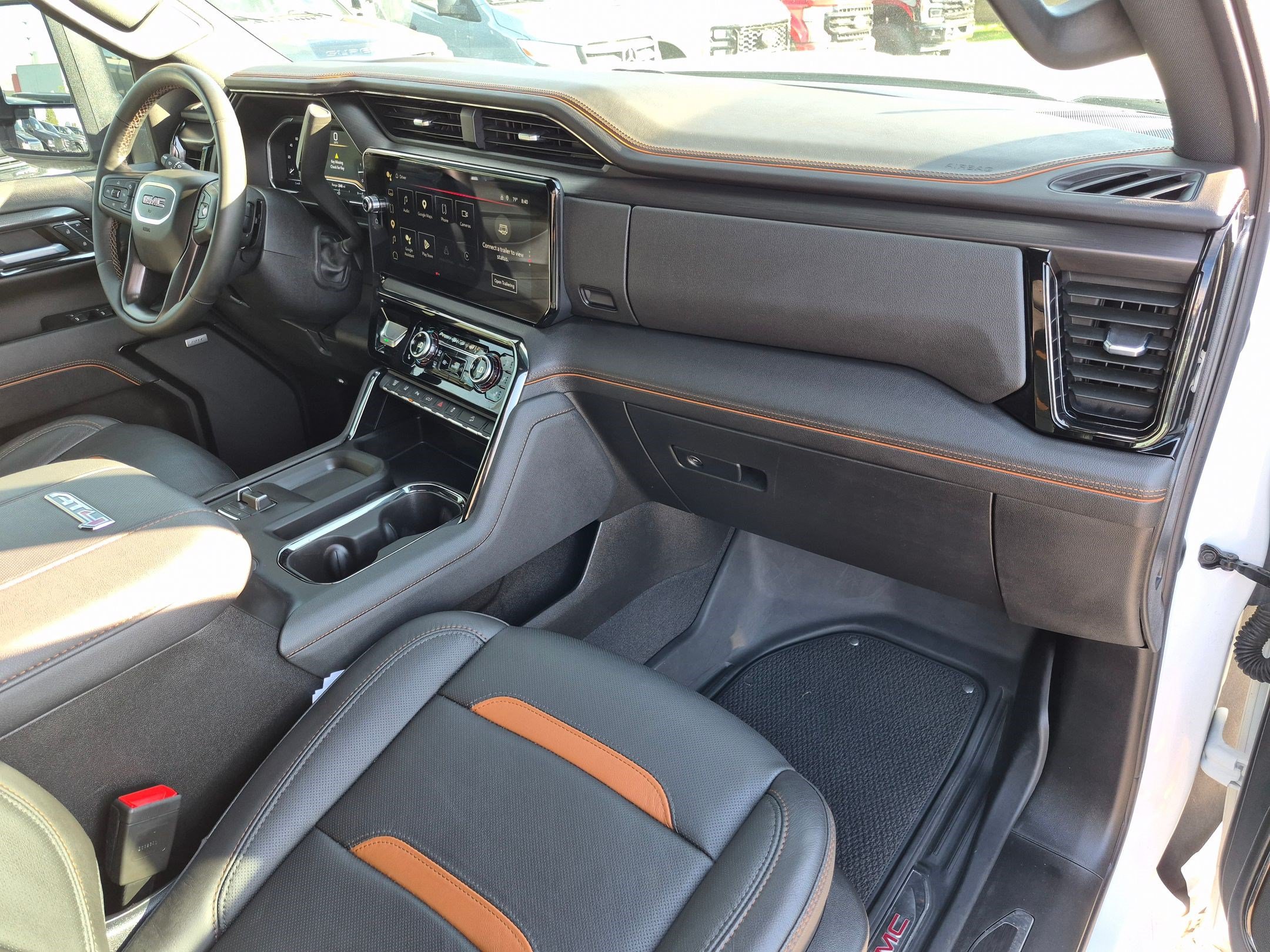 Used 2024 GMC Sierra 3500 AT4 w/ Technology Package AWD/4WD image 36