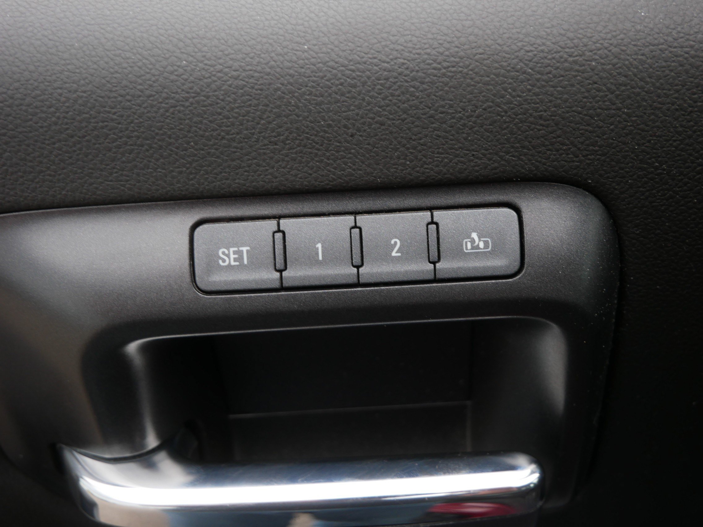 Used 2018 GMC Sierra 1500 SLT AWD/4WD image 21