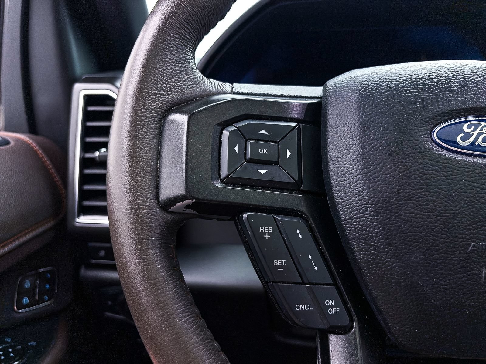 Used 2020 Ford Expedition King Ranch AWD/4WD image 36