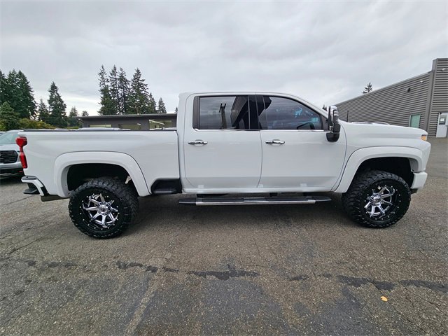Used 2020 Chevrolet Silverado 2500 High Country image 3