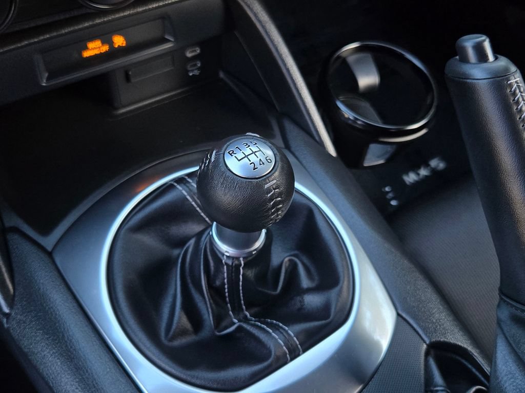 Certified 2025 MAZDA MX-5 Miata Sport RWD image 15