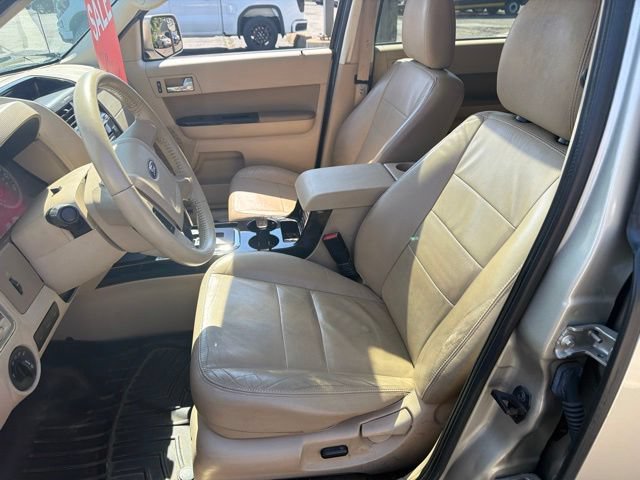 Used 2011 Ford Escape Limited w/ 301A Rapid Spec Order Code AWD/4WD image 17