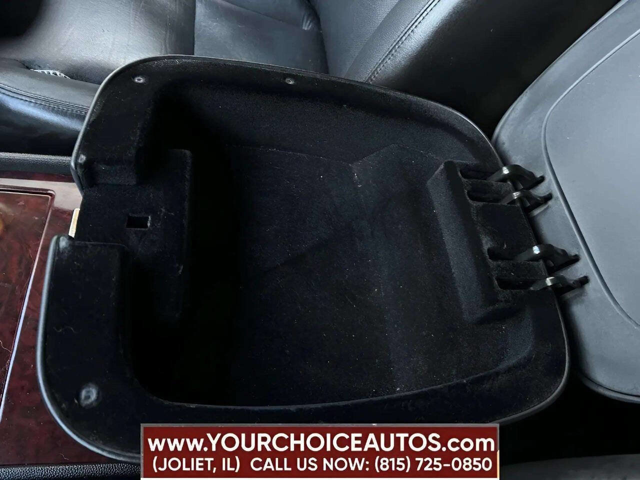 Used 2007 Cadillac Escalade ESV AWD w/ Information Package image 34