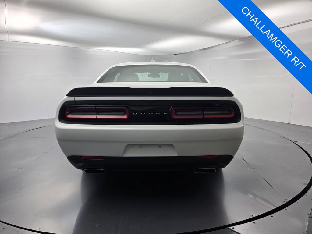 Used 2023 Dodge Challenger R/T RWD image 5