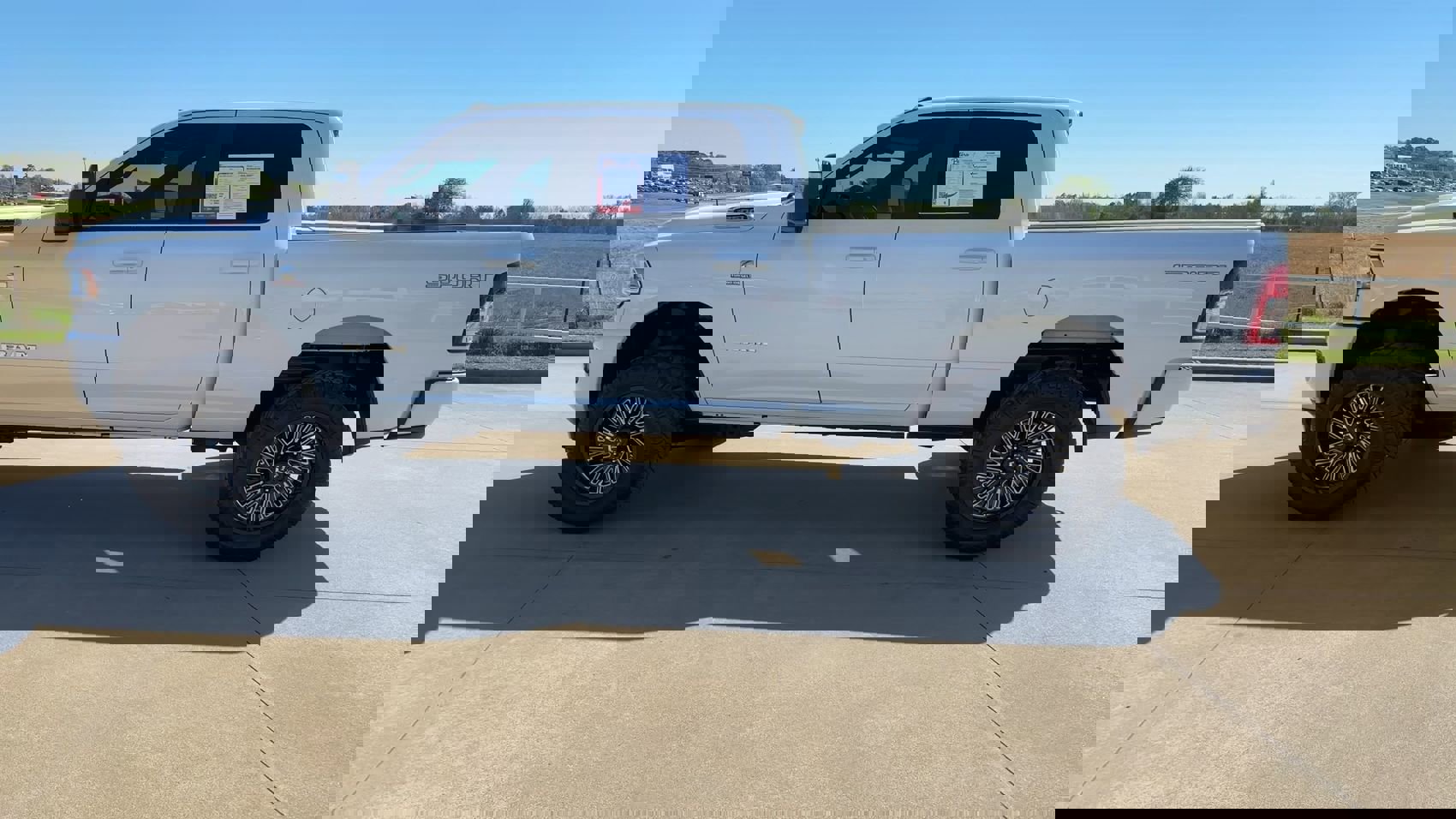 Used 2024 RAM 2500 Lone Star w/ Sport Appearance Package image 6