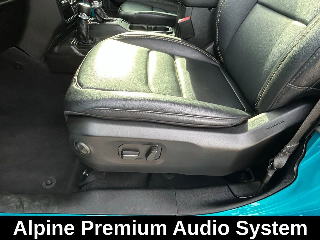 Used 2024 Jeep Wrangler Unlimited Sahara w/ Technology Group AWD/4WD image 16