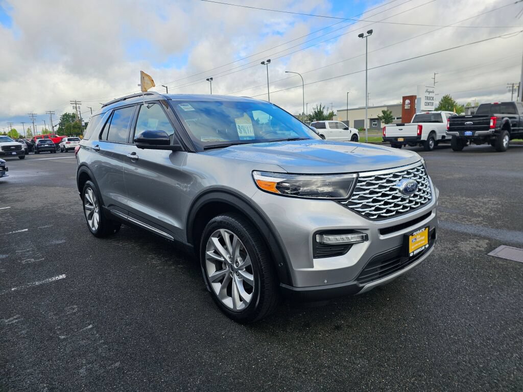 Certified 2022 Ford Explorer Platinum w/ Equipment Group 601A AWD/4WD image 4