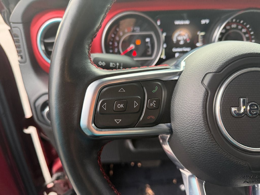 Used 2021 Jeep Wrangler Unlimited Rubicon AWD/4WD image 15