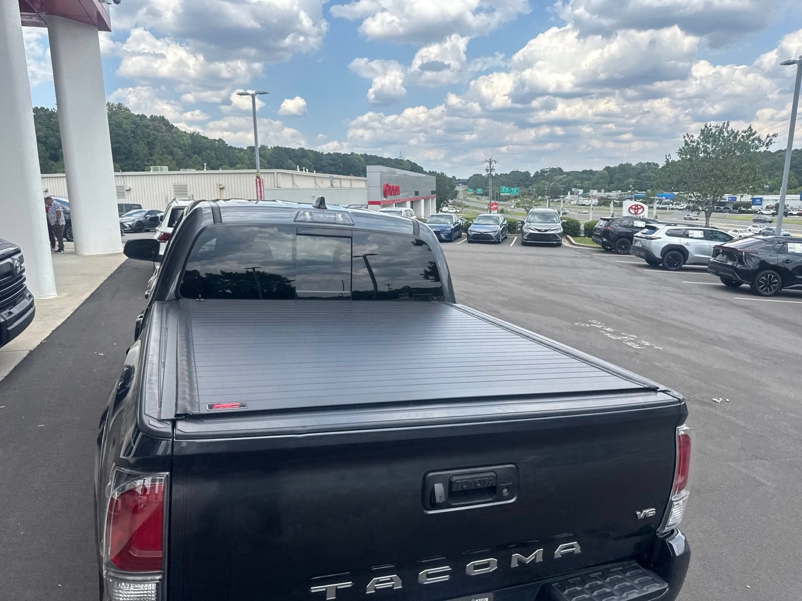Used 2022 Toyota Tacoma TRD Sport AWD/4WD image 16
