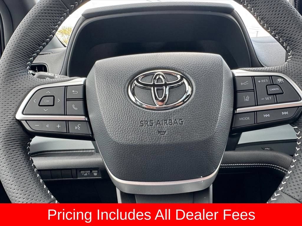 Used 2026 Toyota Sienna XSE FWD image 18