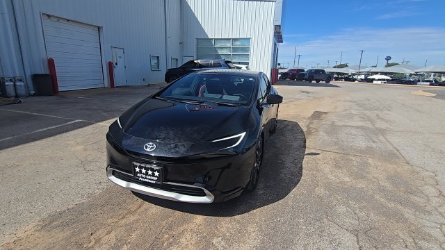 Used 2024 Toyota Prius Prime Premium w/ Advanced Technology Package FWD image 3